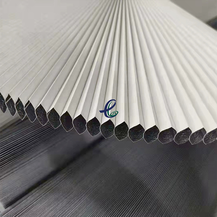 Lightweight Heat-Reflective Aluminum Foil Nonwoven
